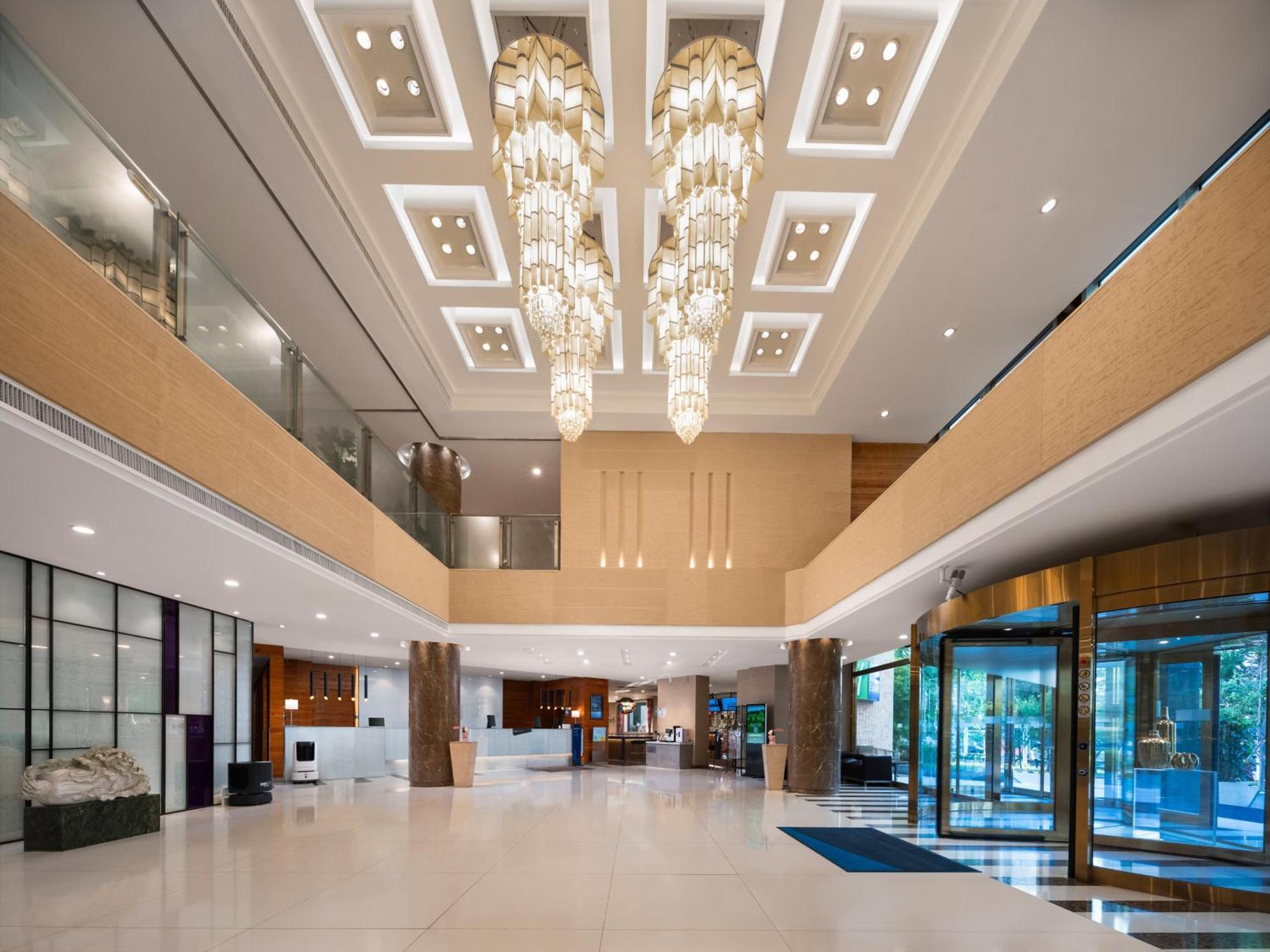 Holiday Inn Express Shangdi Beijing By Ihg L Next To Yuanmingyuan Park & Subway & Qinghe Railway Station & Beijing Sport University L Taxi 15 Minutes To Summer Palace & Peking University & Tsinghua University L 20 Minutes To Badaling Great Wall By Ra Exterior photo