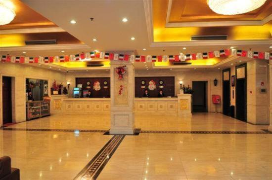 Holiday Inn Express Shangdi Beijing By Ihg L Next To Yuanmingyuan Park & Subway & Qinghe Railway Station & Beijing Sport University L Taxi 15 Minutes To Summer Palace & Peking University & Tsinghua University L 20 Minutes To Badaling Great Wall By Ra Exterior photo